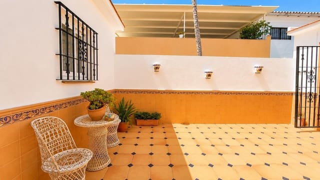 5 Zimmer Reihenhaus zu verkaufen in San Pedro de Alcantara, Marbella - 750.000 € (Ref: 10024380)