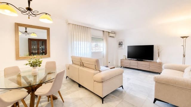 5 sypialnia Dom szeregowy na sprzedaż w San Pedro de Alcantara, Marbella - 750 000 € (Ref: 10024380)