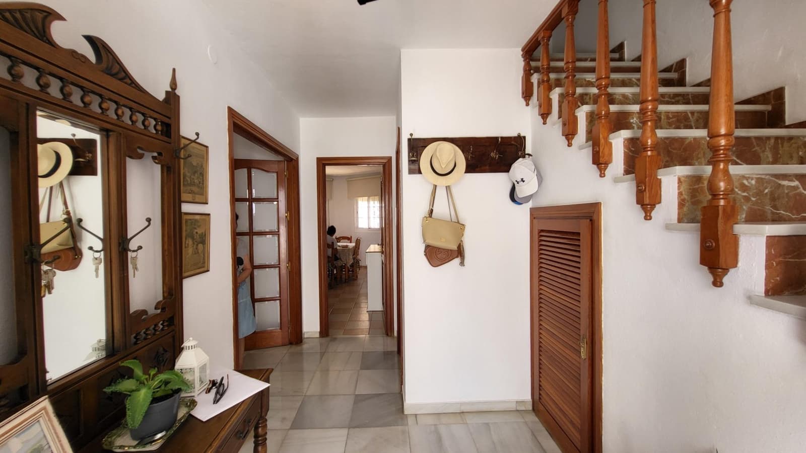 5 bedroom Terraced Villa for sale in San Pedro de Alcantara - € 750,000 (Ref: 10024380)