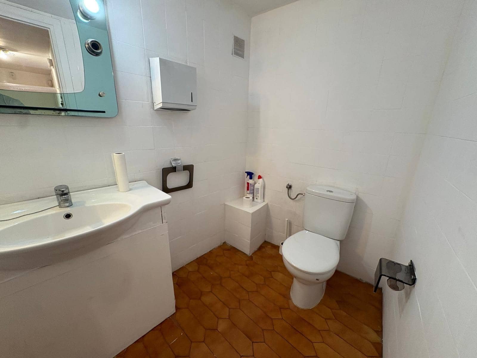 5 soveværelse Erhverv til leje i San Pedro de Alcantara - € 2.700 (Ref: 10033902)