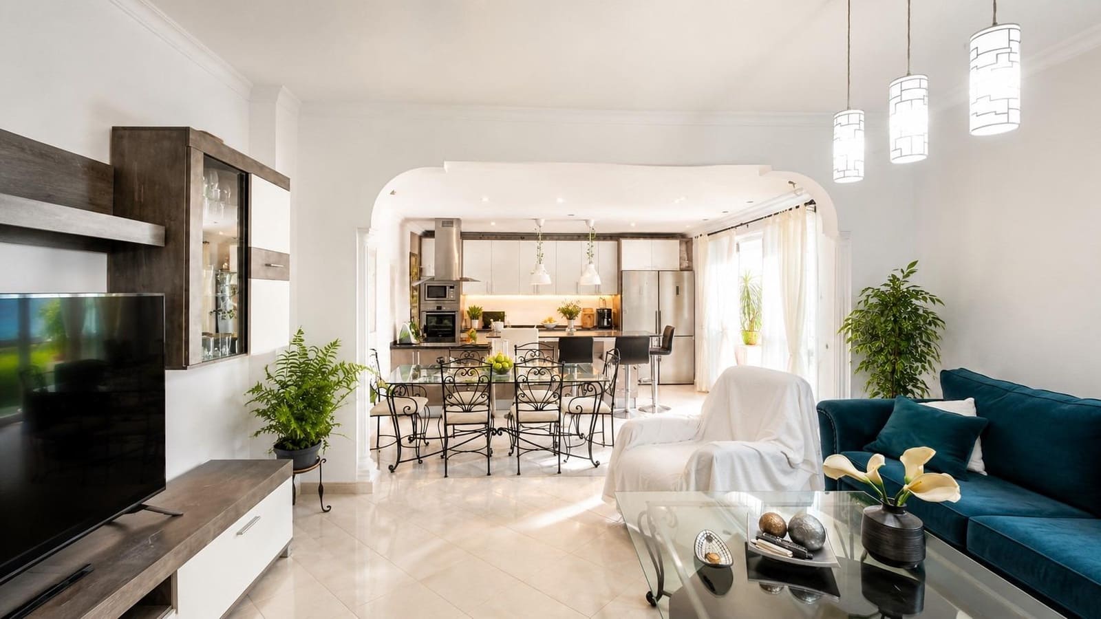 4 Zimmer Apartment zu verkaufen in San Pedro de Alcantara mit Garage - 475.000 € (Ref: 10033903)