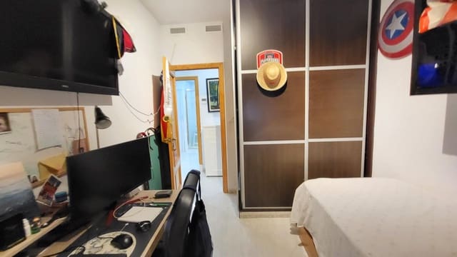 Apartamento de 4 habitaciones en San Pedro de Alcantara, Marbella en venta con garaje - 475.000 € (Ref: 10033903)