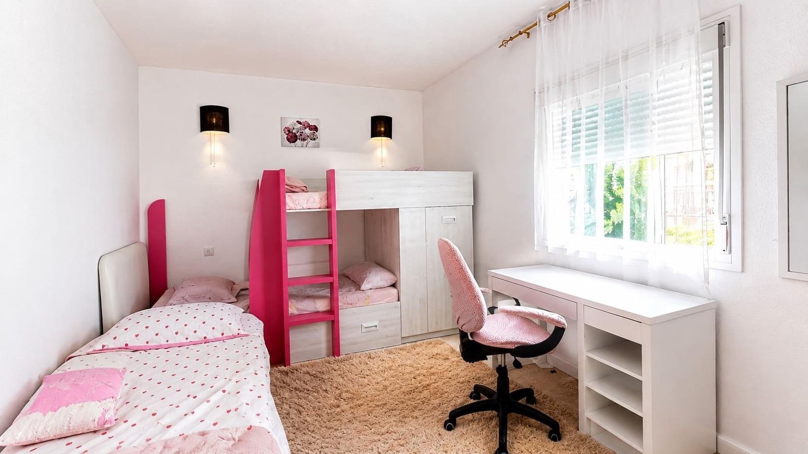 3 bedroom Apartment for sale in San Pedro de Alcantara - € 290,000 (Ref: 10049564)