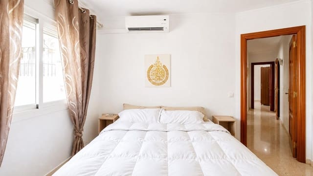 3 quarto Apartamento para venda em San Pedro de Alcantara, Marbella - 290 000 € (Ref: 10049564)