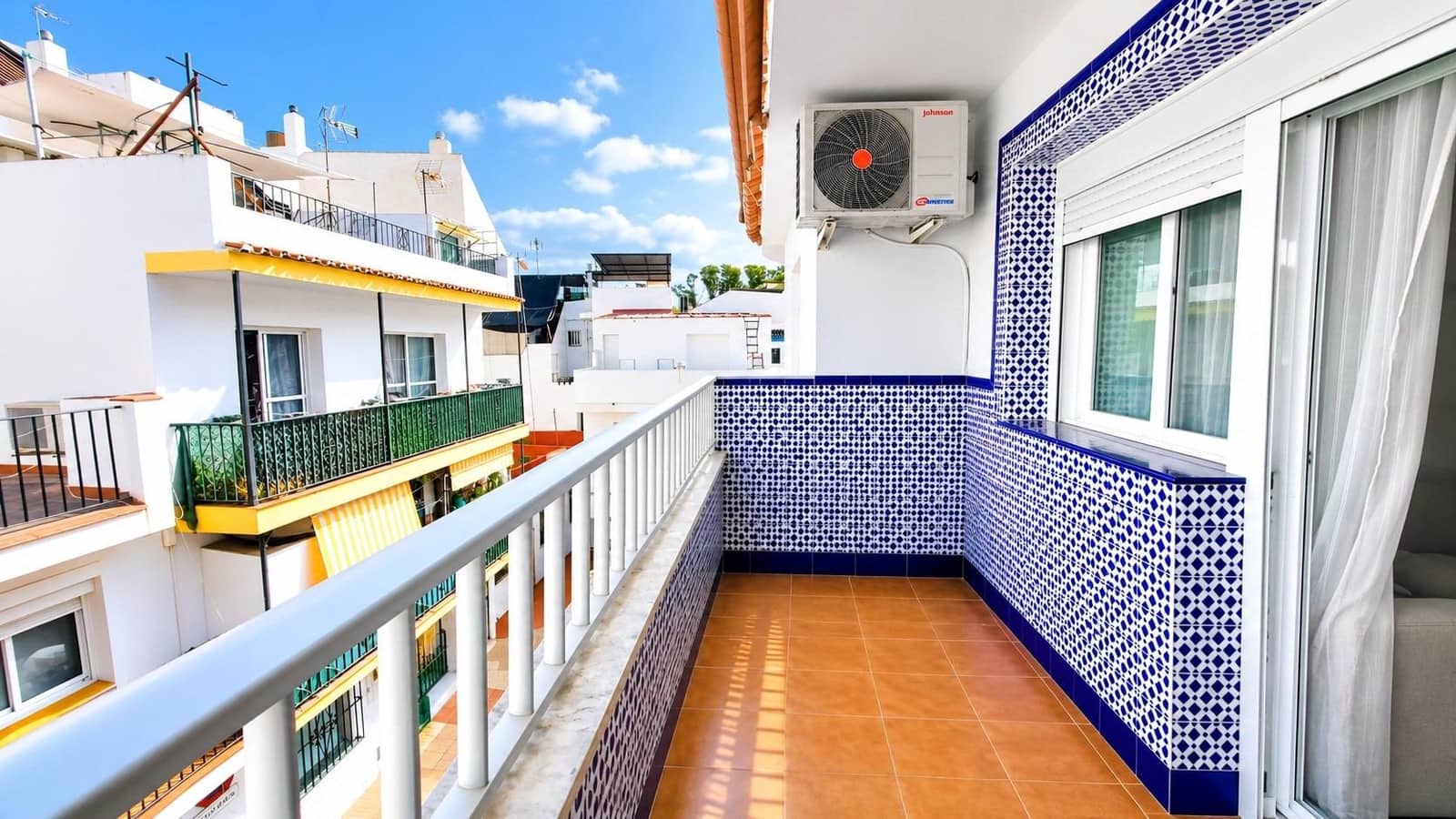 3 bedroom Apartment for sale in San Pedro de Alcantara - € 290,000 (Ref: 10049564)