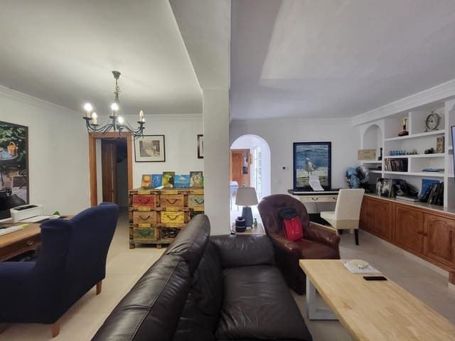 2 quarto Moradia para venda em Marbella com garagem - 629 000 € (Ref: 10076643)