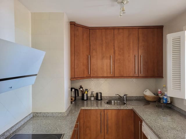 1 quarto Apartamento para arrendar em Elviria, Marbella com piscina garagem - 1 300 € (Ref: 10086444)