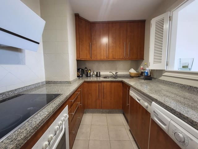 1 quarto Apartamento para arrendar em Elviria, Marbella com piscina garagem - 1 300 € (Ref: 10086444)
