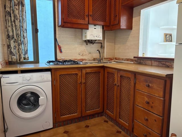 2 soveværelse Lejlighed til salg i San Pedro de Alcantara, Marbella - € 245.000 (Ref: 10089647)