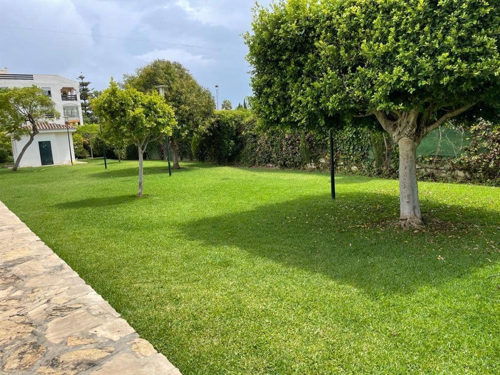 2 soverom Leilighet til leie i Marbella med svømmebasseng garasje - € 1 500 (Ref: 10094942)