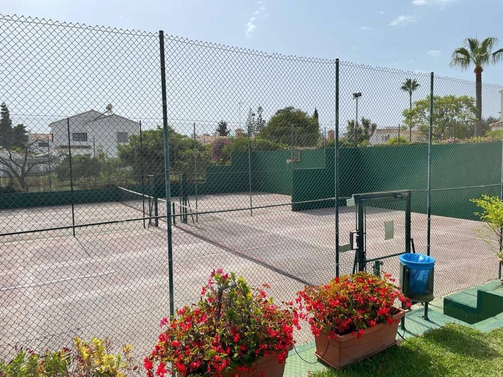 2 soverom Leilighet til leie i Marbella med svømmebasseng garasje - € 1 500 (Ref: 10094942)