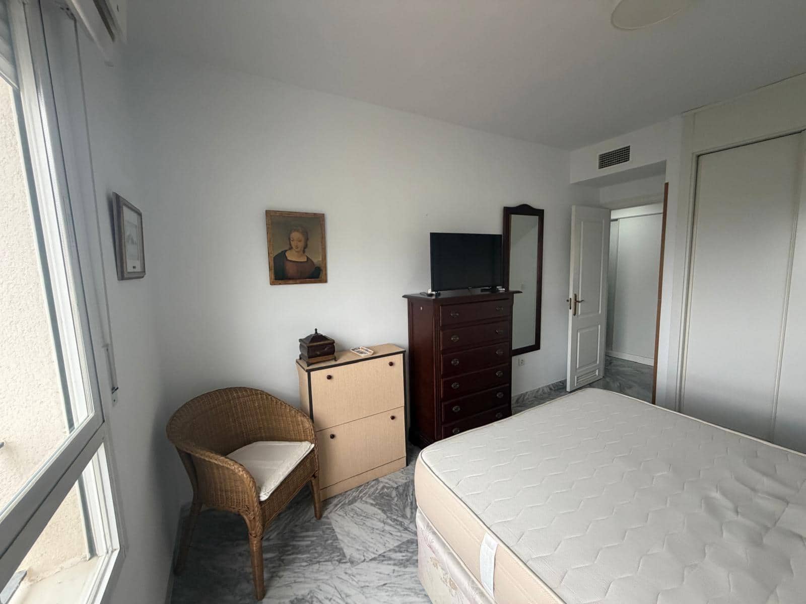 2 soverom Leilighet til leie i Marbella med svømmebasseng garasje - € 1 500 (Ref: 10094942)