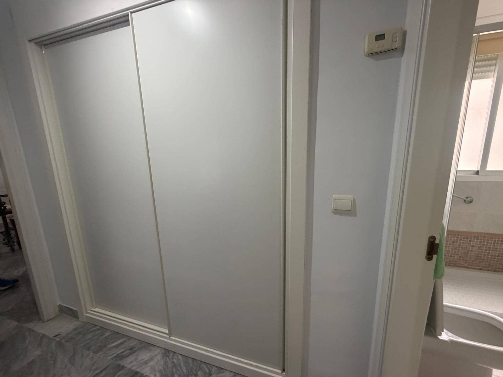 2 soverom Leilighet til leie i Marbella med svømmebasseng garasje - € 1 500 (Ref: 10094942)