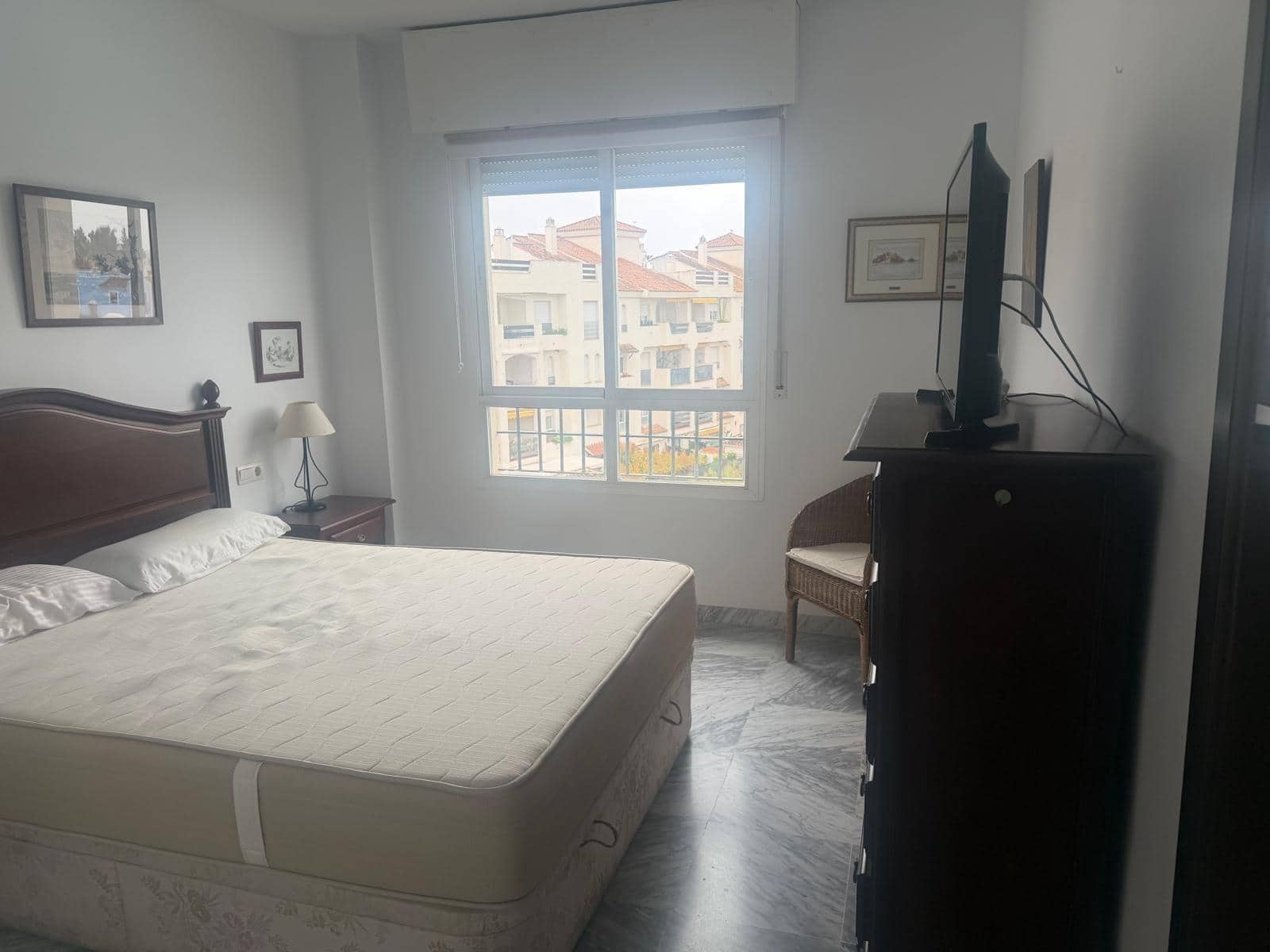 2 soverom Leilighet til leie i Marbella med svømmebasseng garasje - € 1 500 (Ref: 10094942)