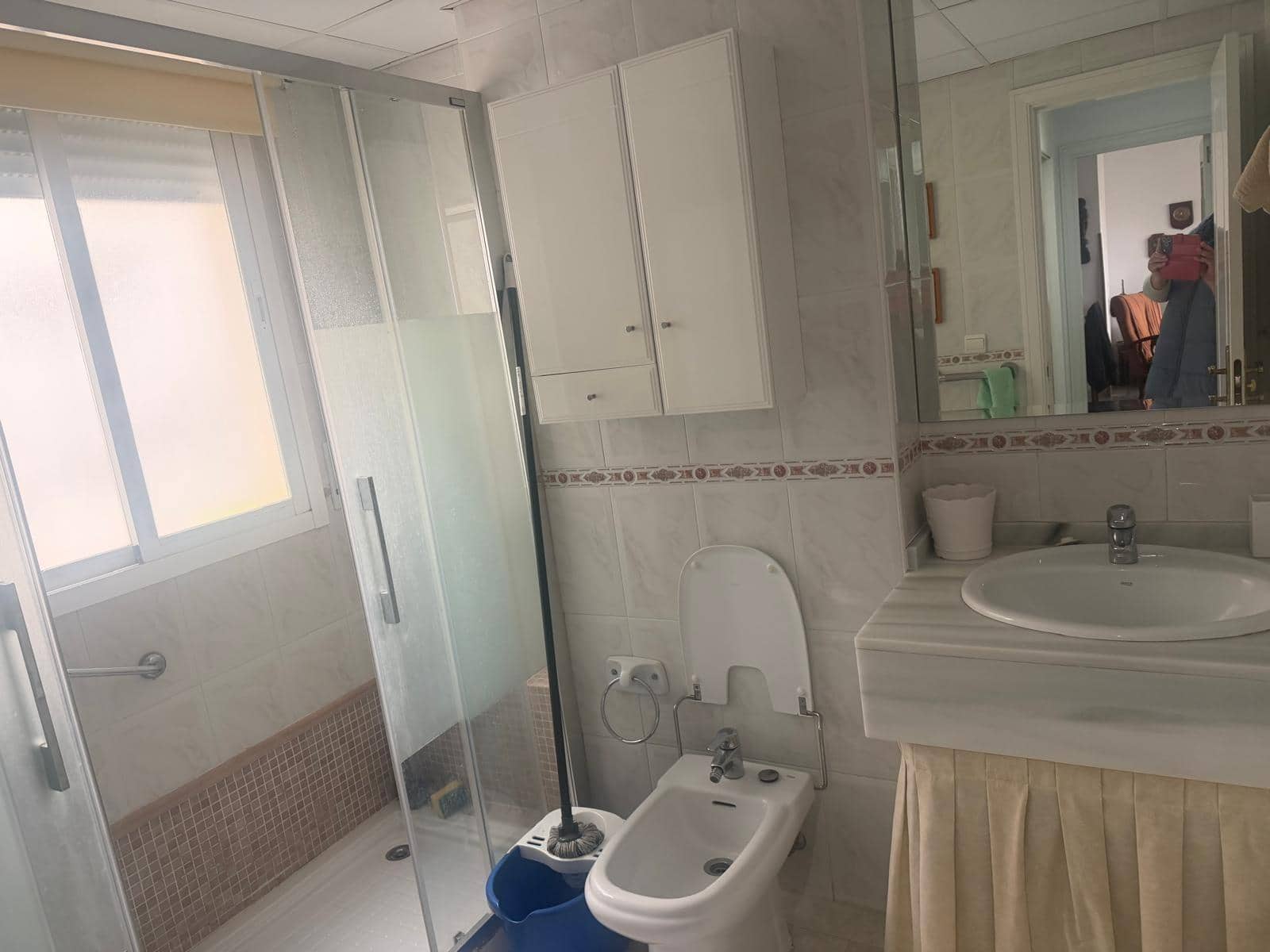 2 soverom Leilighet til leie i Marbella med svømmebasseng garasje - € 1 500 (Ref: 10094942)
