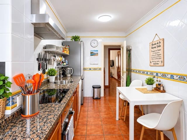 3 soverom Leilighet til salgs i San Pedro de Alcantara, Marbella - € 340 000 (Ref: 10094943)
