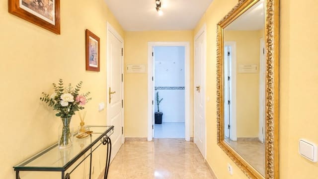 2 sovrum Lägenhet till salu i Marbella med pool - 450 000 € (Ref: 10100419)