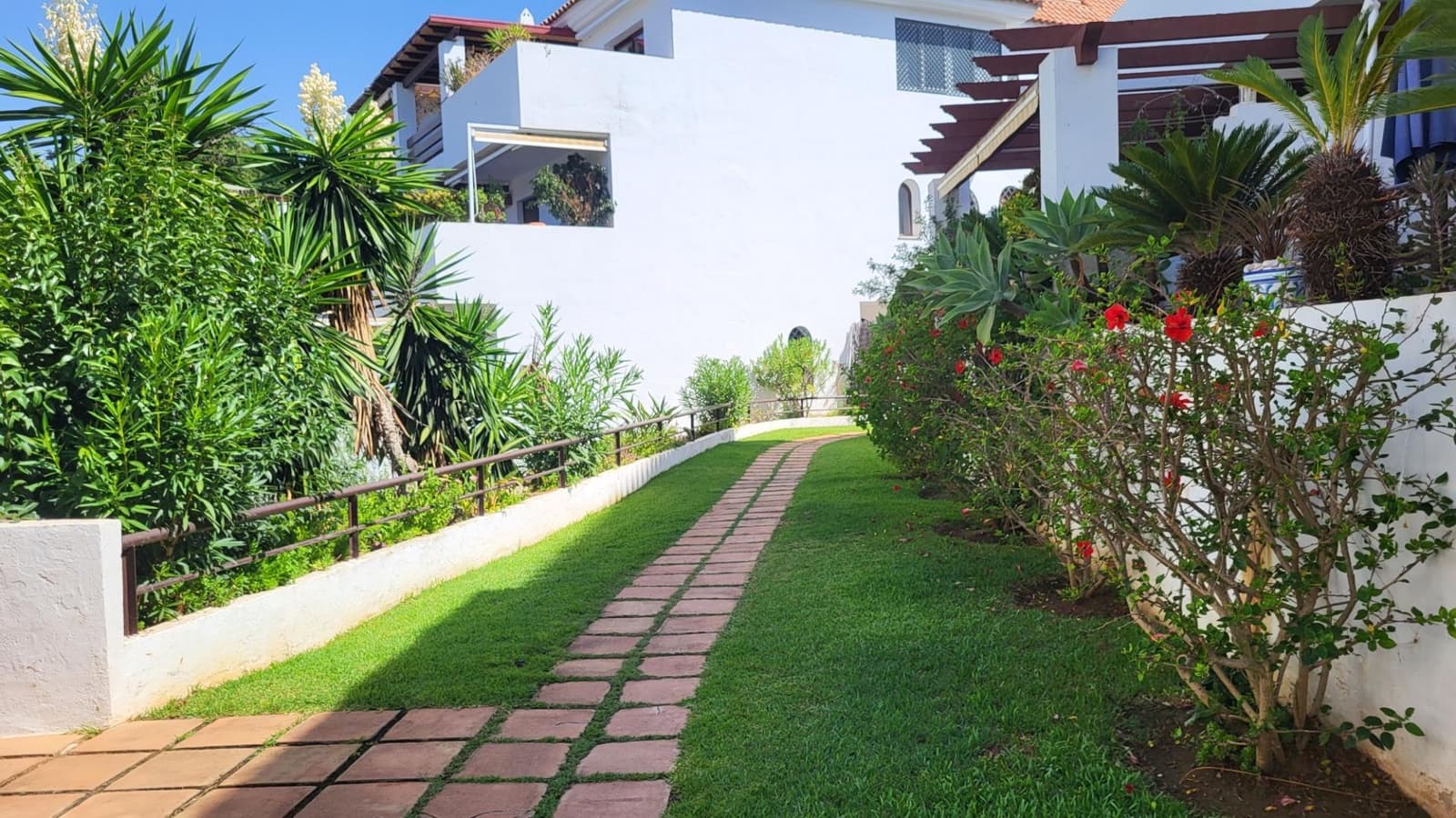 2 sovrum Lägenhet till salu i Marbella med pool - 450 000 € (Ref: 10100419)