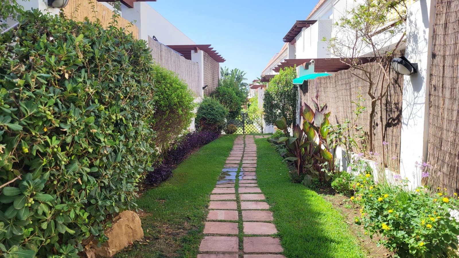2 sovrum Lägenhet till salu i Marbella med pool - 450 000 € (Ref: 10100419)