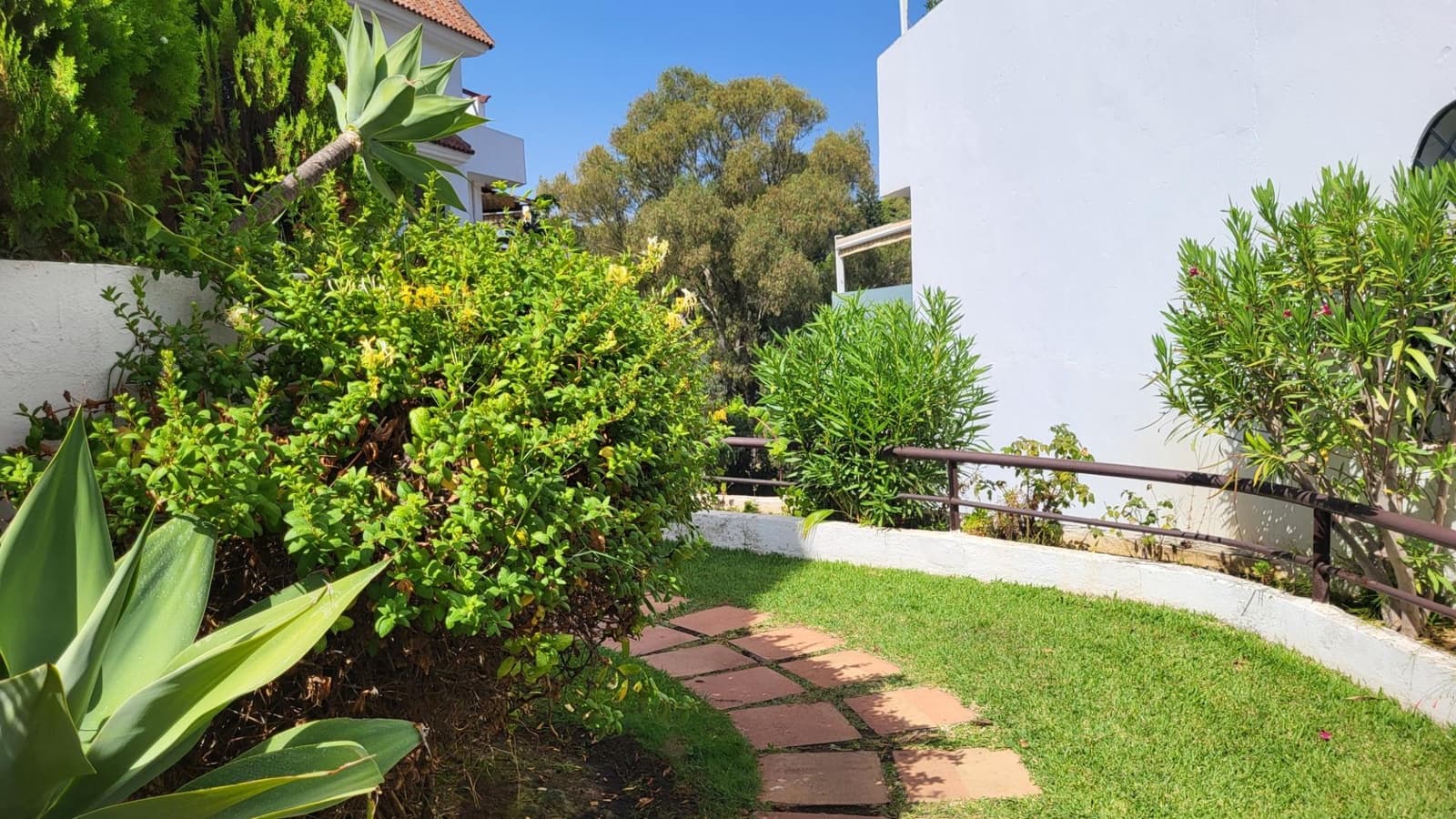 2 sovrum Lägenhet till salu i Marbella med pool - 450 000 € (Ref: 10100419)