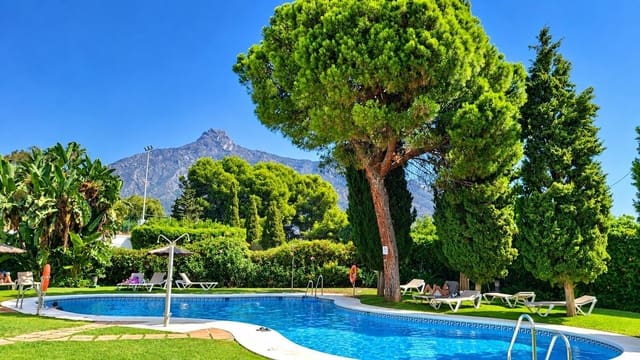 2 sovrum Lägenhet till salu i Marbella med pool - 450 000 € (Ref: 10100419)