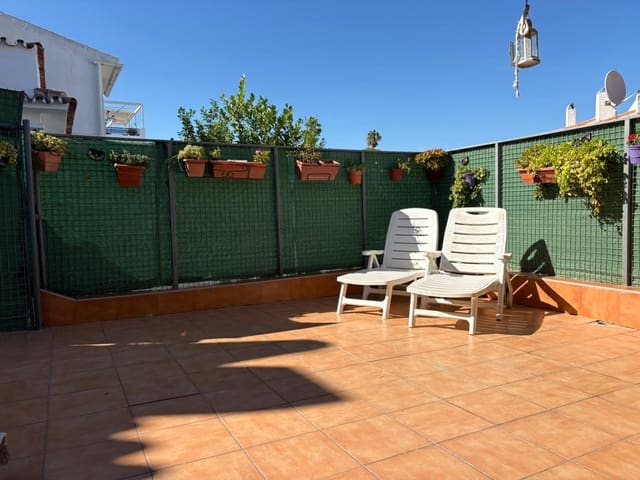3 soveværelse Rækkehus til salg i Nueva Atalaya, Estepona med swimmingpool - € 310.000 (Ref: 10111005)
