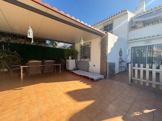 3 sovrum Radhus till salu i Nueva Atalaya, Estepona med pool - 310 000 € (Ref: 10111005)