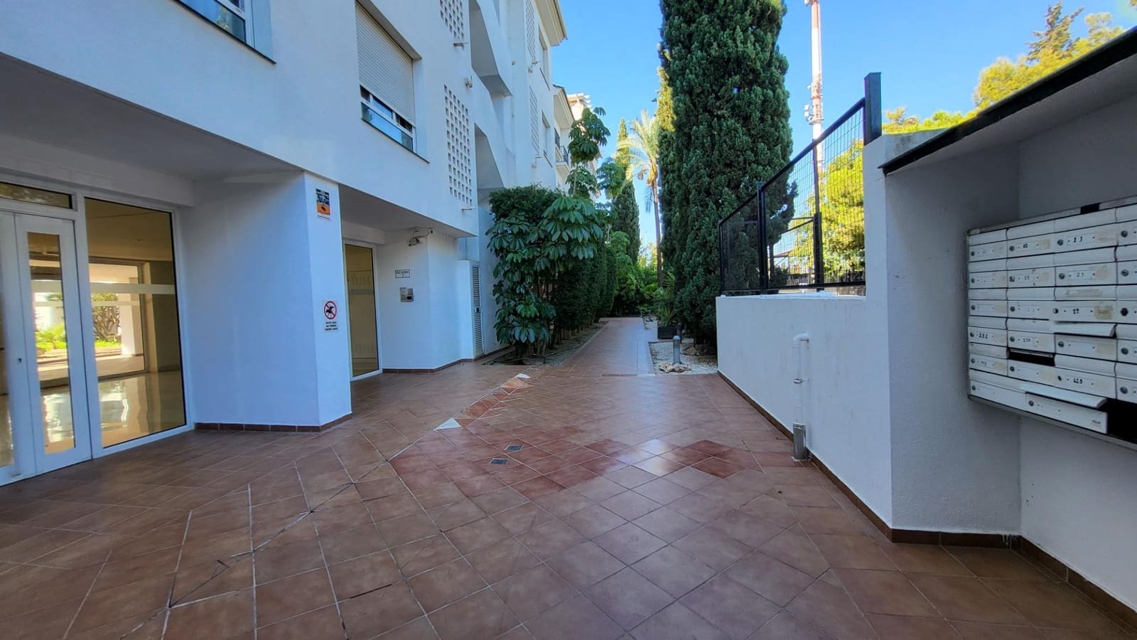 3 soveværelse Lejlighed til salg i Marbella med swimmingpool garage - € 595.000 (Ref: 10129397)