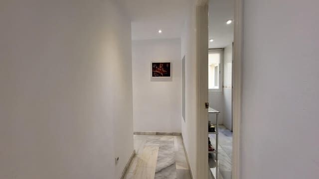 2 slaapkamer Flat te koop in San Pedro de Alcantara, Marbella met garage - € 460.000 (Ref: 10142592)