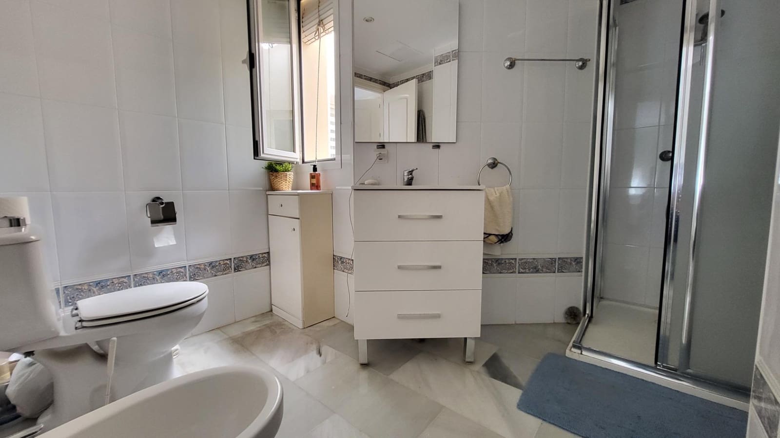 2 slaapkamer Flat te koop in San Pedro de Alcantara met garage - € 460.000 (Ref: 10142592)