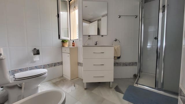 2 slaapkamer Flat te koop in San Pedro de Alcantara, Marbella met garage - € 460.000 (Ref: 10142592)