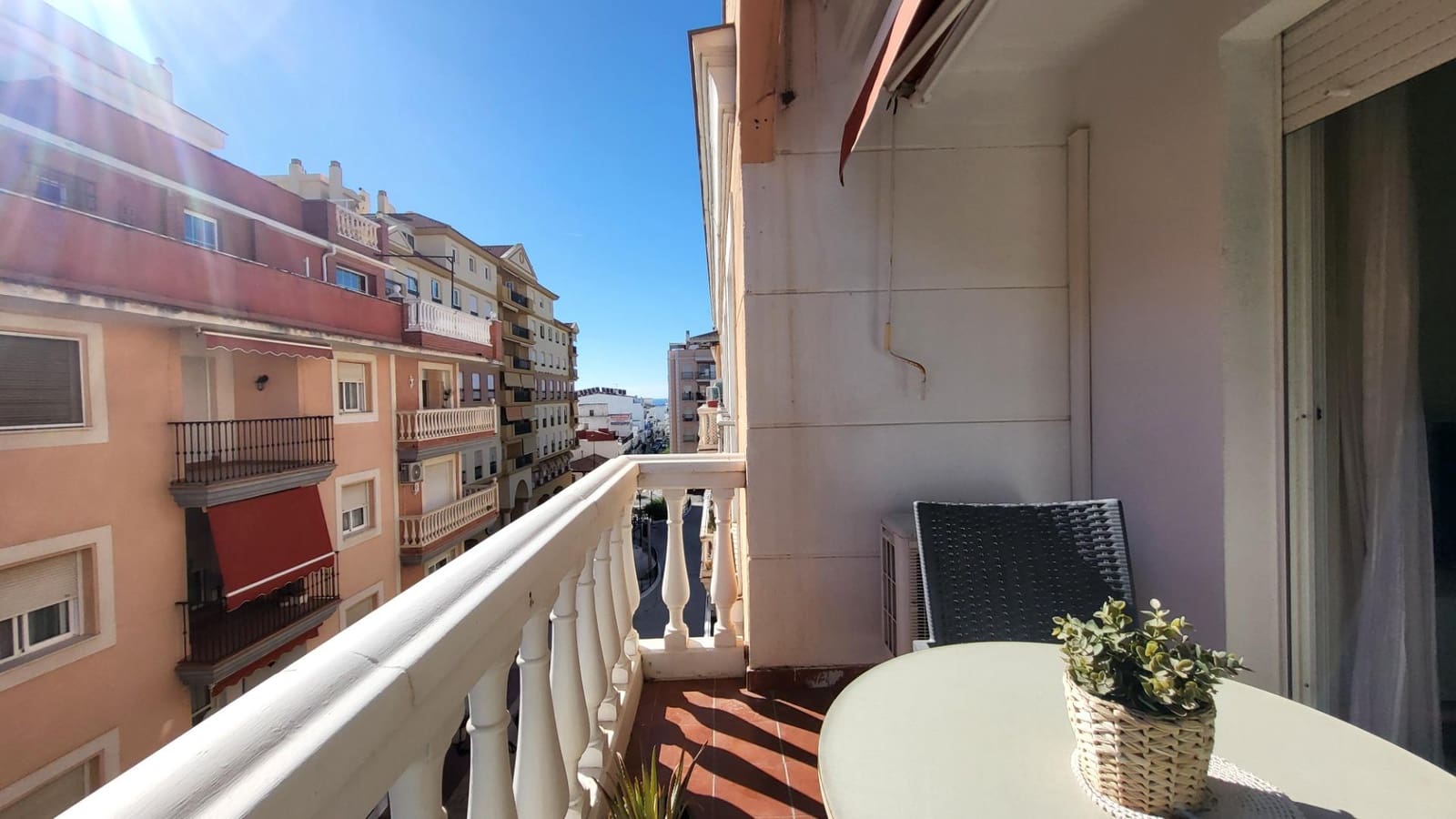 2 slaapkamer Flat te koop in San Pedro de Alcantara met garage - € 460.000 (Ref: 10142592)