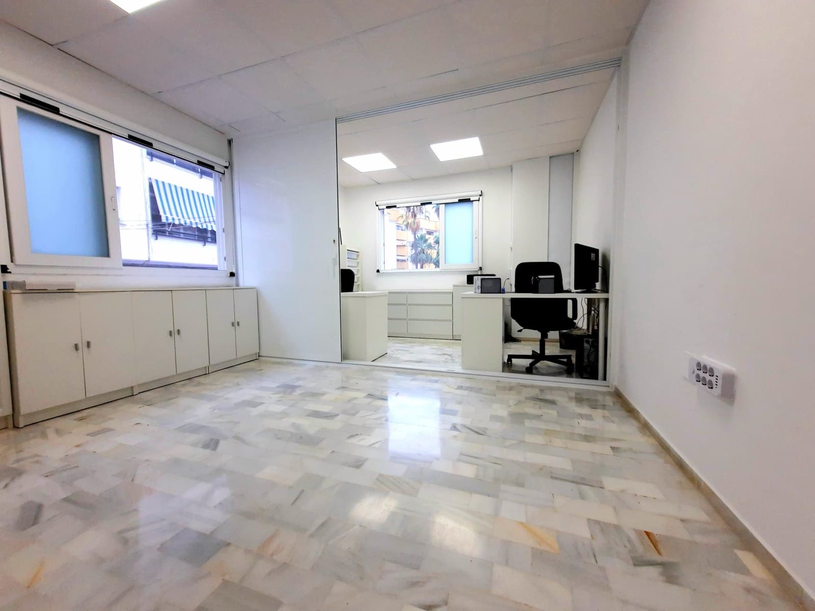 Büro zu verkaufen in San Pedro de Alcantara - 110.000 € (Ref: 8146155)