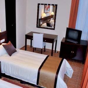 31 slaapkamer Hotel te koop in Benaojan met zwembad - € 1.700.000 (Ref: 9683910)