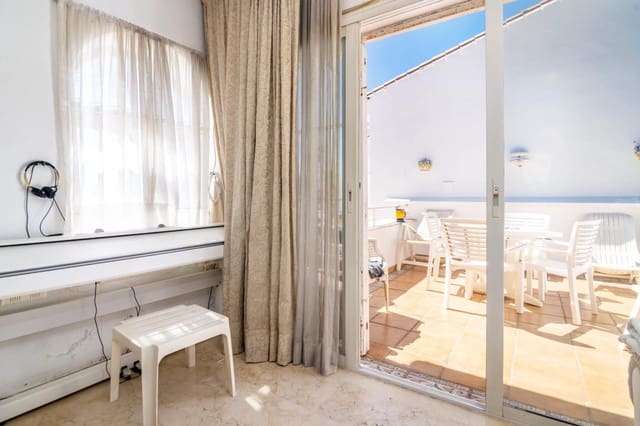 2 makuuhuone Huoneisto myytävänä paikassa El Paraiso, Estepona mukana uima-altaan - 280 000 € (Ref: 9683911)