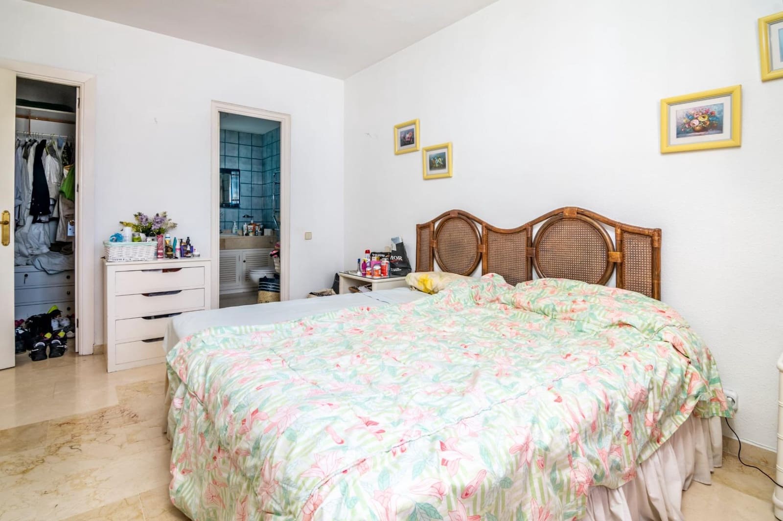 2 makuuhuone Huoneisto myytävänä paikassa El Paraiso mukana uima-altaan - 280 000 € (Ref: 9683911)