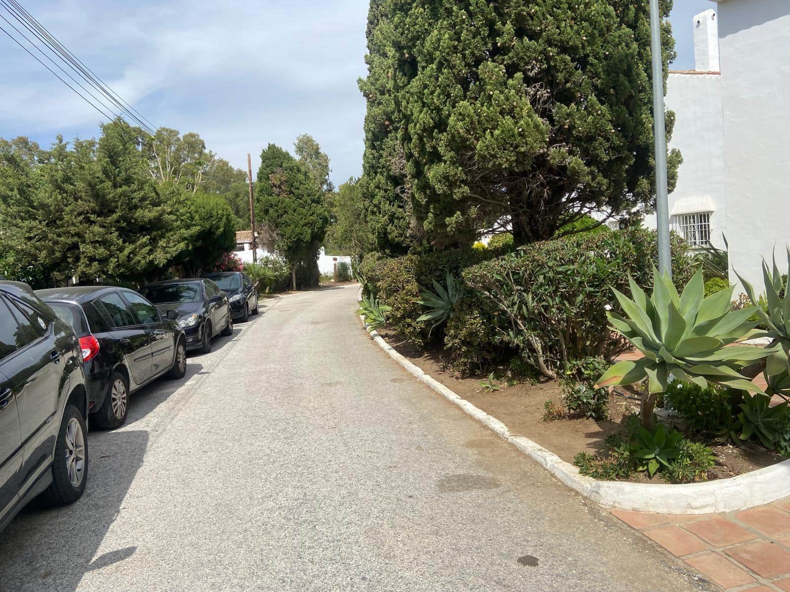 2 makuuhuone Huoneisto myytävänä paikassa El Paraiso mukana uima-altaan - 280 000 € (Ref: 9683911)