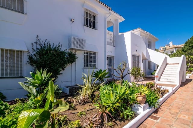 2 makuuhuone Huoneisto myytävänä paikassa El Paraiso, Estepona mukana uima-altaan - 280 000 € (Ref: 9683911)