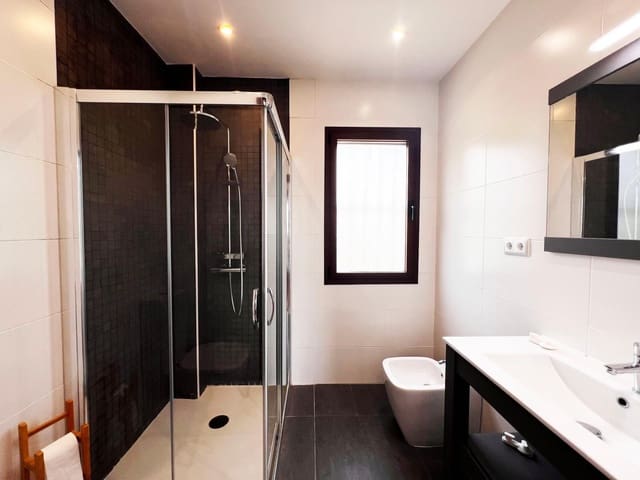 5 soverom Villa til salgs i San Pedro de Alcantara, Marbella med garasje - € 1 995 000 (Ref: 9683913)