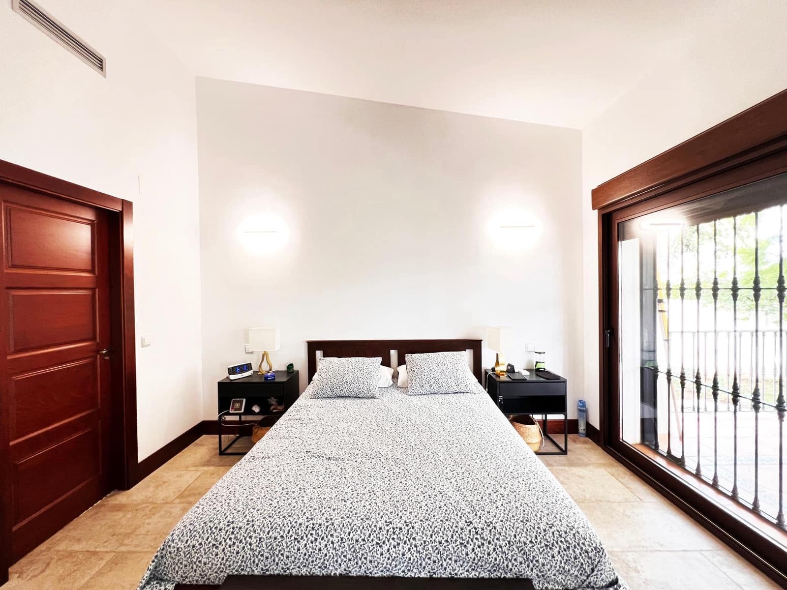 5 soverom Villa til salgs i San Pedro de Alcantara med garasje - € 1 995 000 (Ref: 9683913)