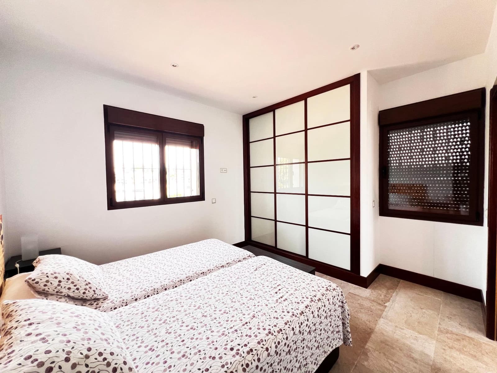 5 soverom Villa til salgs i San Pedro de Alcantara med garasje - € 1 995 000 (Ref: 9683913)