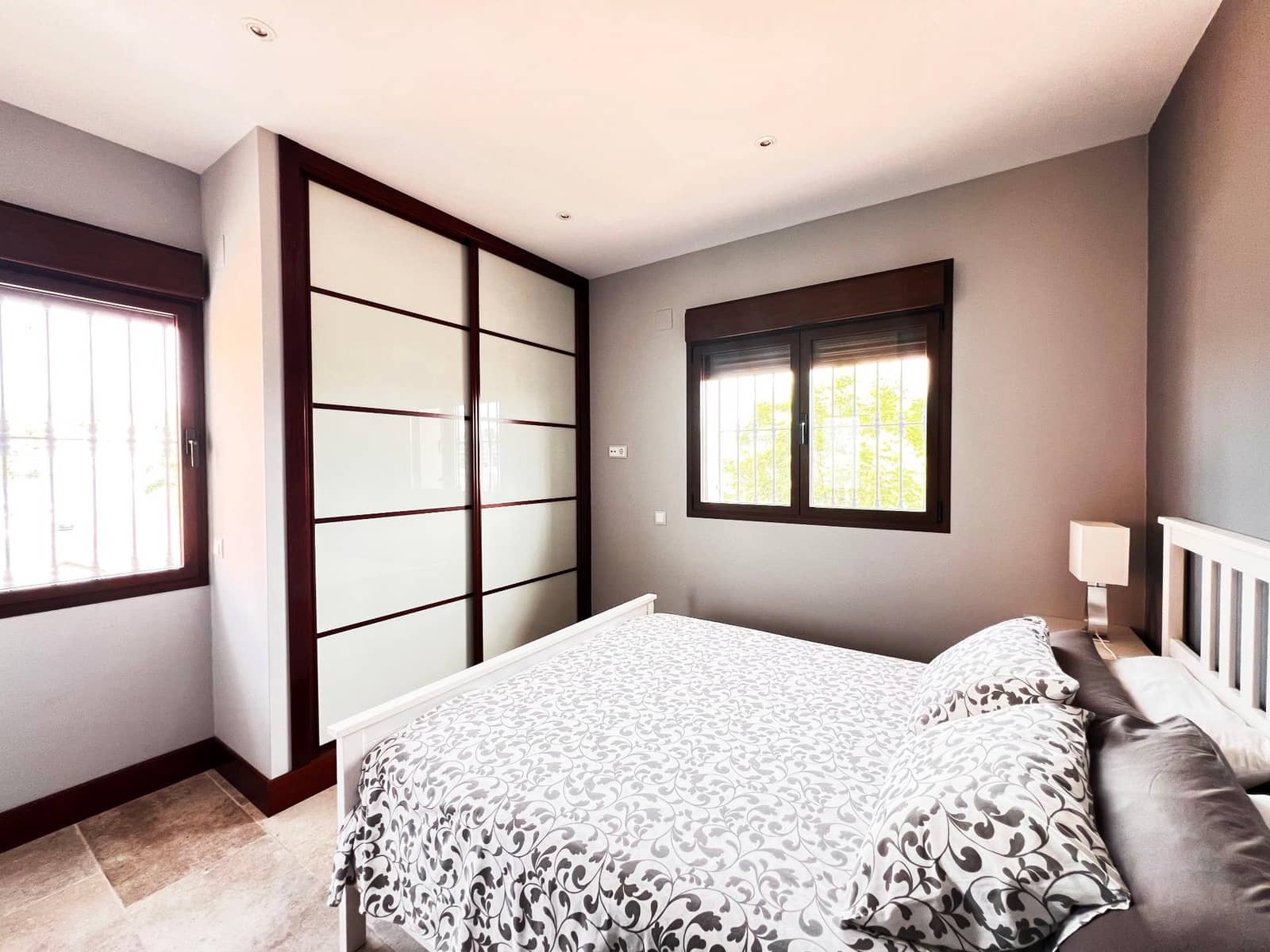 5 soverom Villa til salgs i San Pedro de Alcantara med garasje - € 1 995 000 (Ref: 9683913)