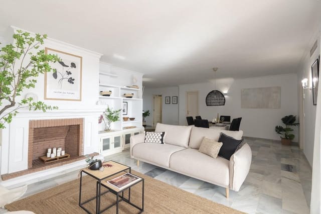 2 soverom Leilighet til salgs i Puerto Banus, Marbella - € 785 000 (Ref: 9683915)