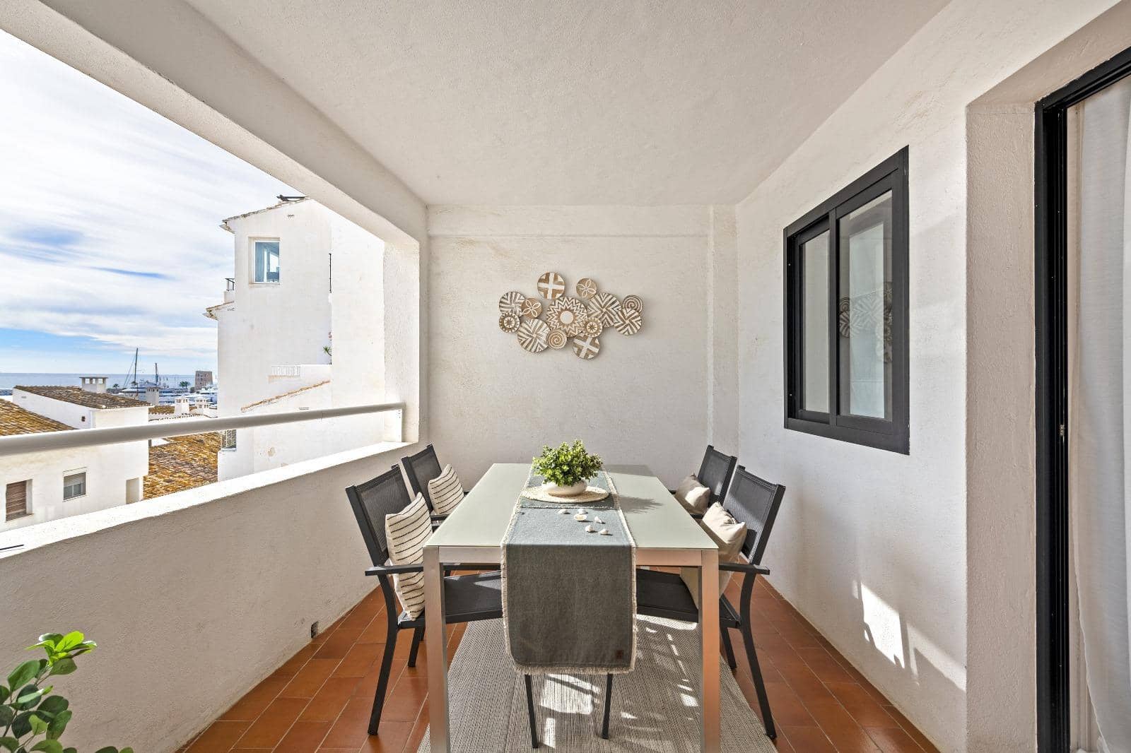 2 soverom Leilighet til salgs i Puerto Banus - € 785 000 (Ref: 9683915)