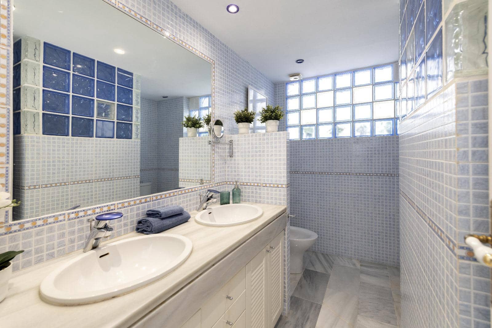 2 soverom Leilighet til salgs i Puerto Banus - € 785 000 (Ref: 9683915)