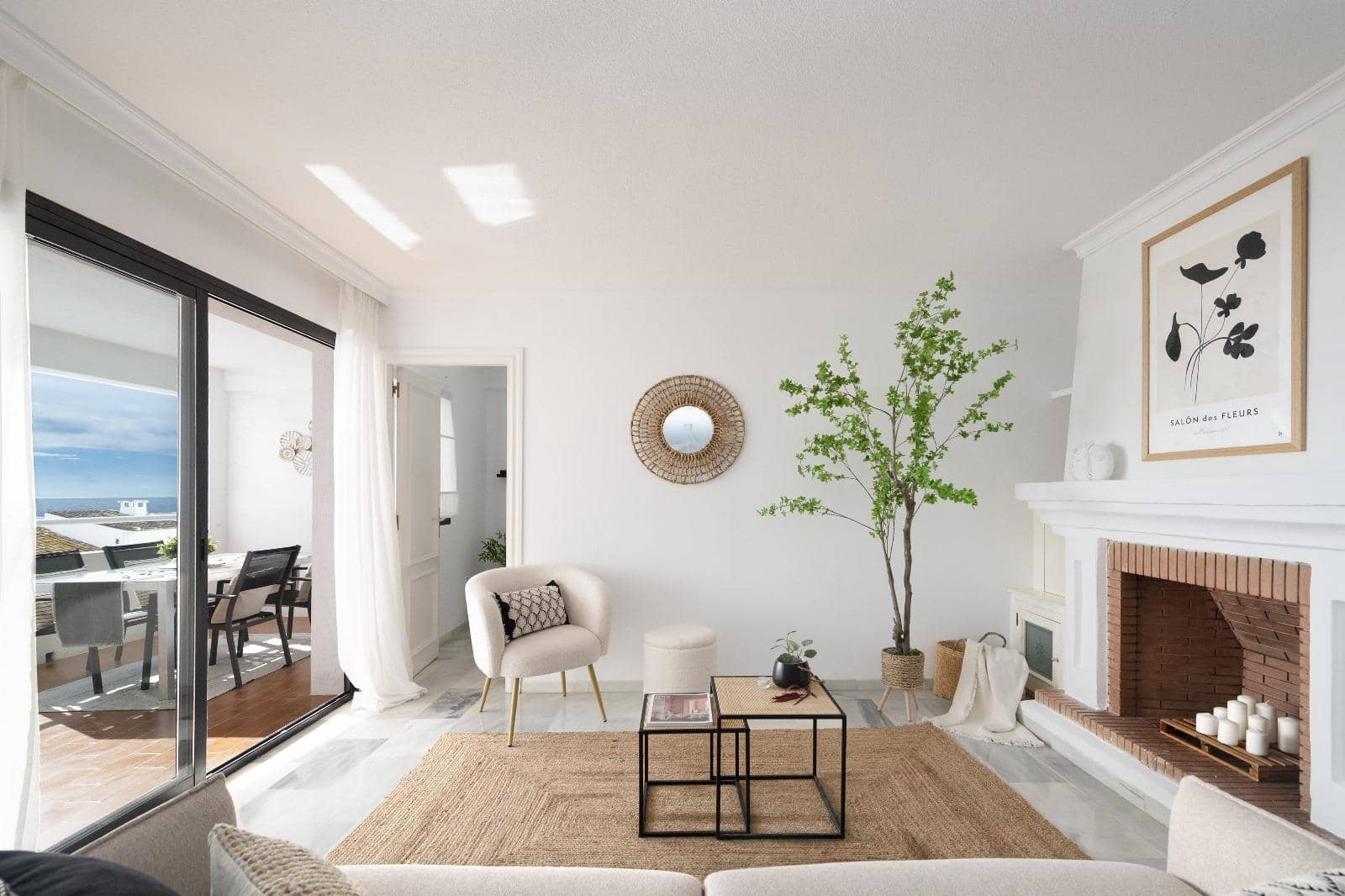 2 bedroom Apartment for sale in Puerto Banus - € 749,000 (Ref: 9683915)