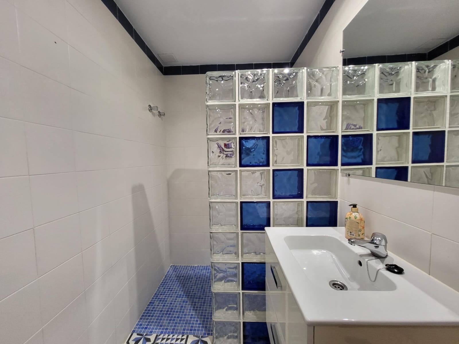 2 chambre Appartement à vendre à Nueva Andalucia avec piscine - 350 000 € (Ref: 9683916)