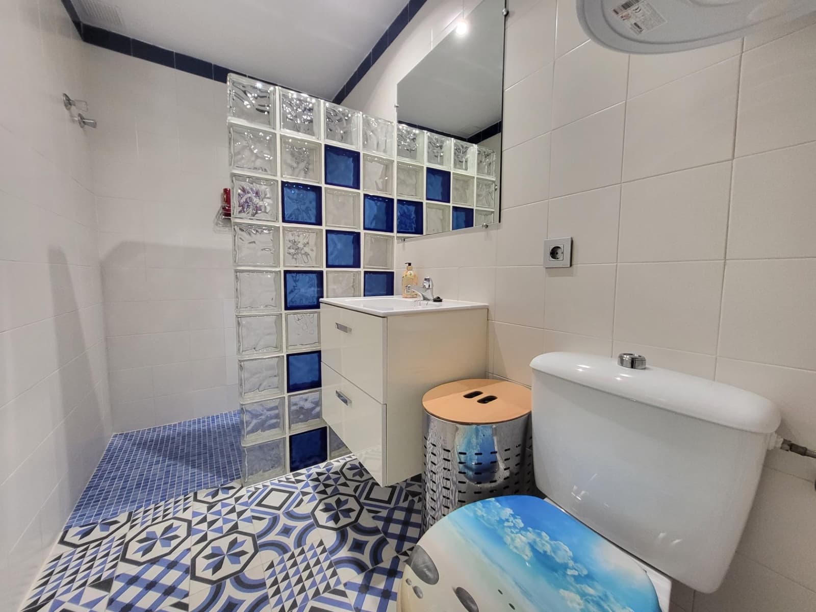 2 chambre Appartement à vendre à Nueva Andalucia avec piscine - 350 000 € (Ref: 9683916)