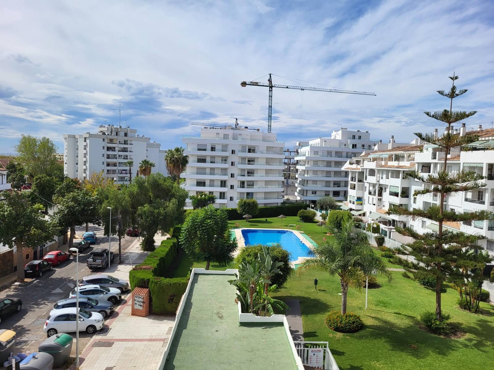 2 chambre Appartement à vendre à Nueva Andalucia avec piscine - 350 000 € (Ref: 9683916)