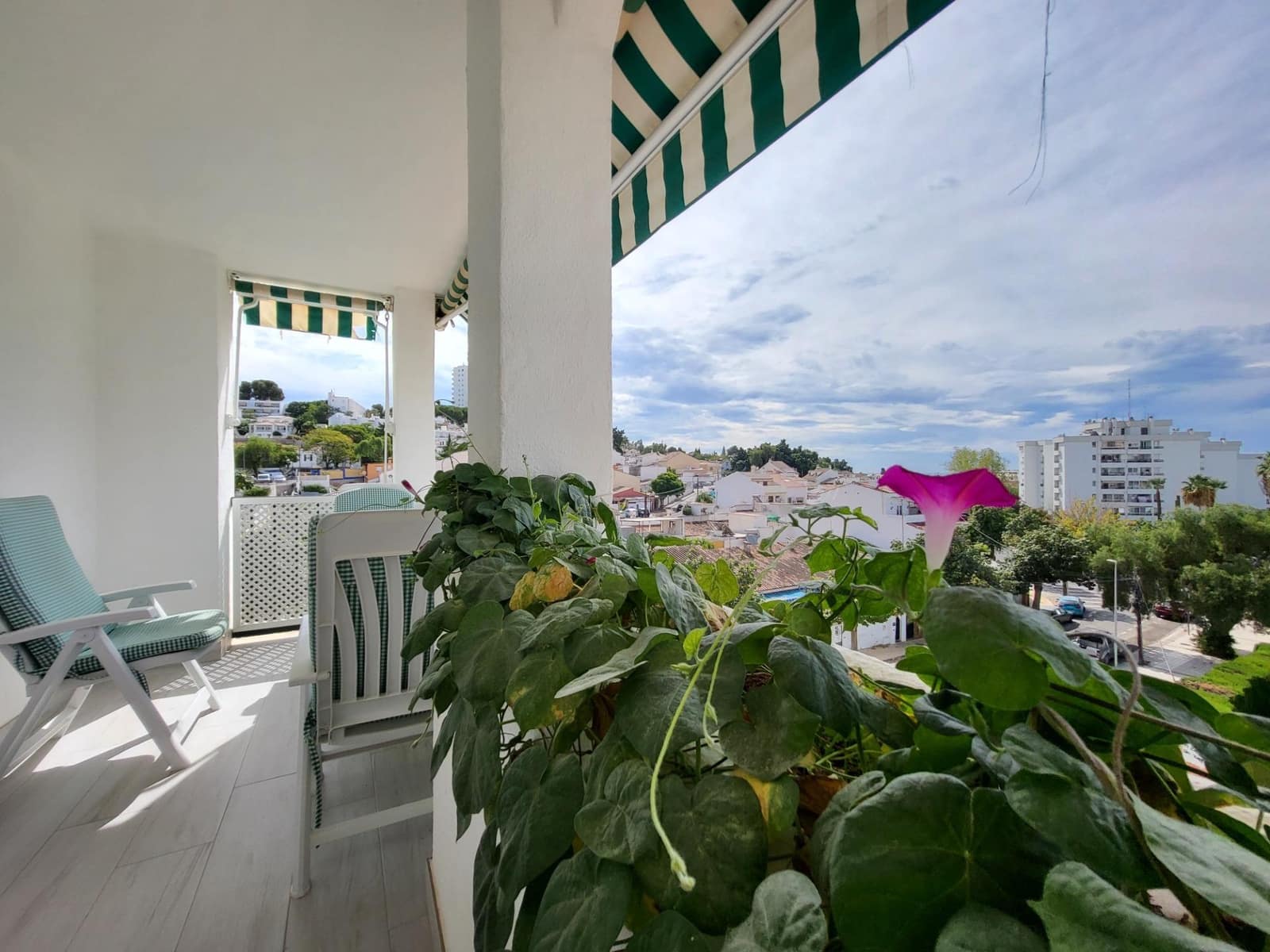 2 chambre Appartement à vendre à Nueva Andalucia avec piscine - 350 000 € (Ref: 9683916)